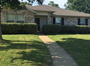 8017 Montecito Dr, Denton, TX 76210