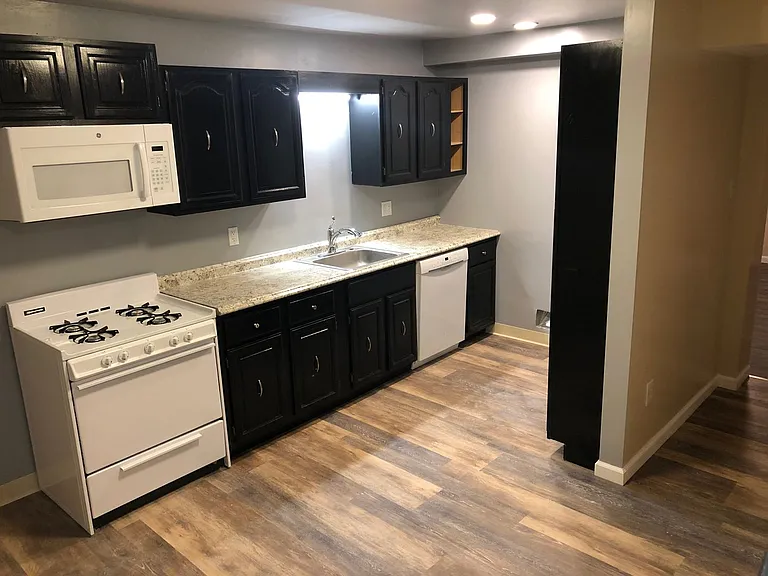 2900 Willett Rd — Photo 12