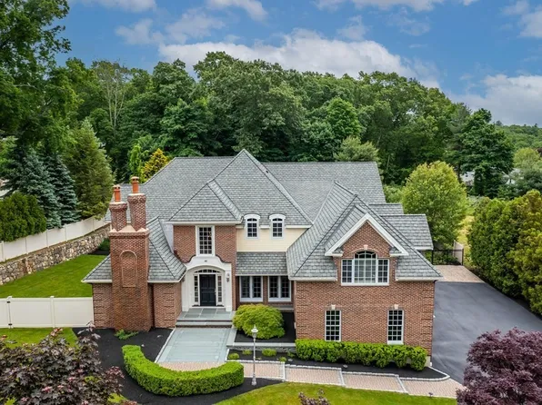 46 Porter Rd, Andover, MA 01810