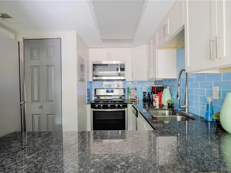 6463 Klinect Ct — Photo 22