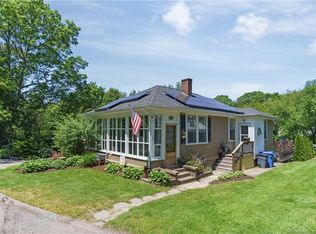 26 Pine St, Pawcatuck, CT 06379