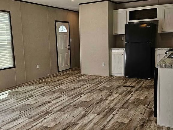 3rd image of 8802 E 18th Pl