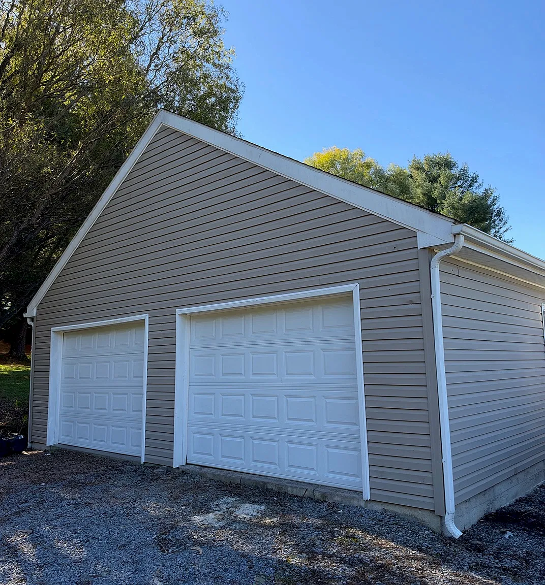 3 bed, 1800 sqft, $2,100 — Photo 3