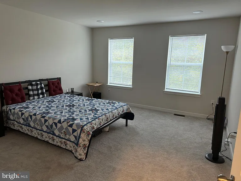 60 Four Leaf Dr — Photo 7