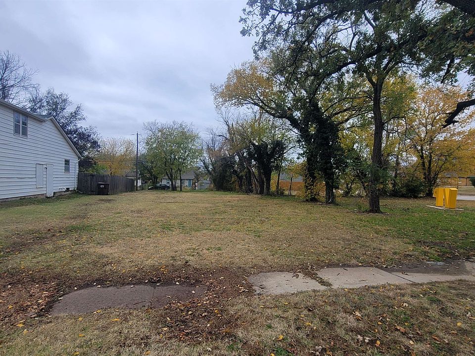 1st image of 1347 N Erie Ave