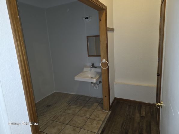 (undisclosed Address), Nevada, MO 64772