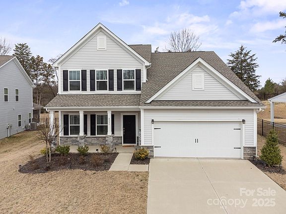 2nd image of 4551 Selhurst Dr