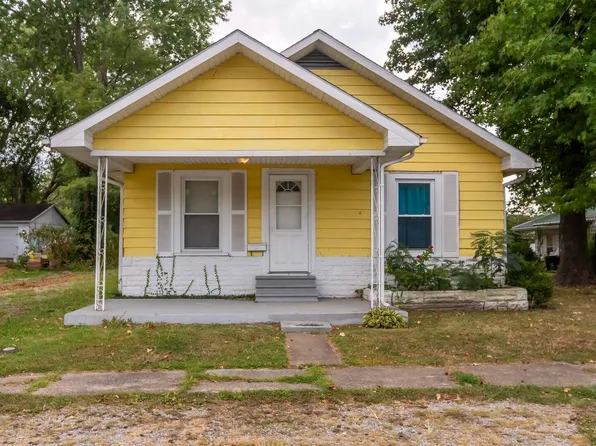 212 W 6th St, West Frankfort, IL 62896