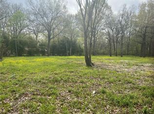 20 M Deville Rd, Deville, LA 71328