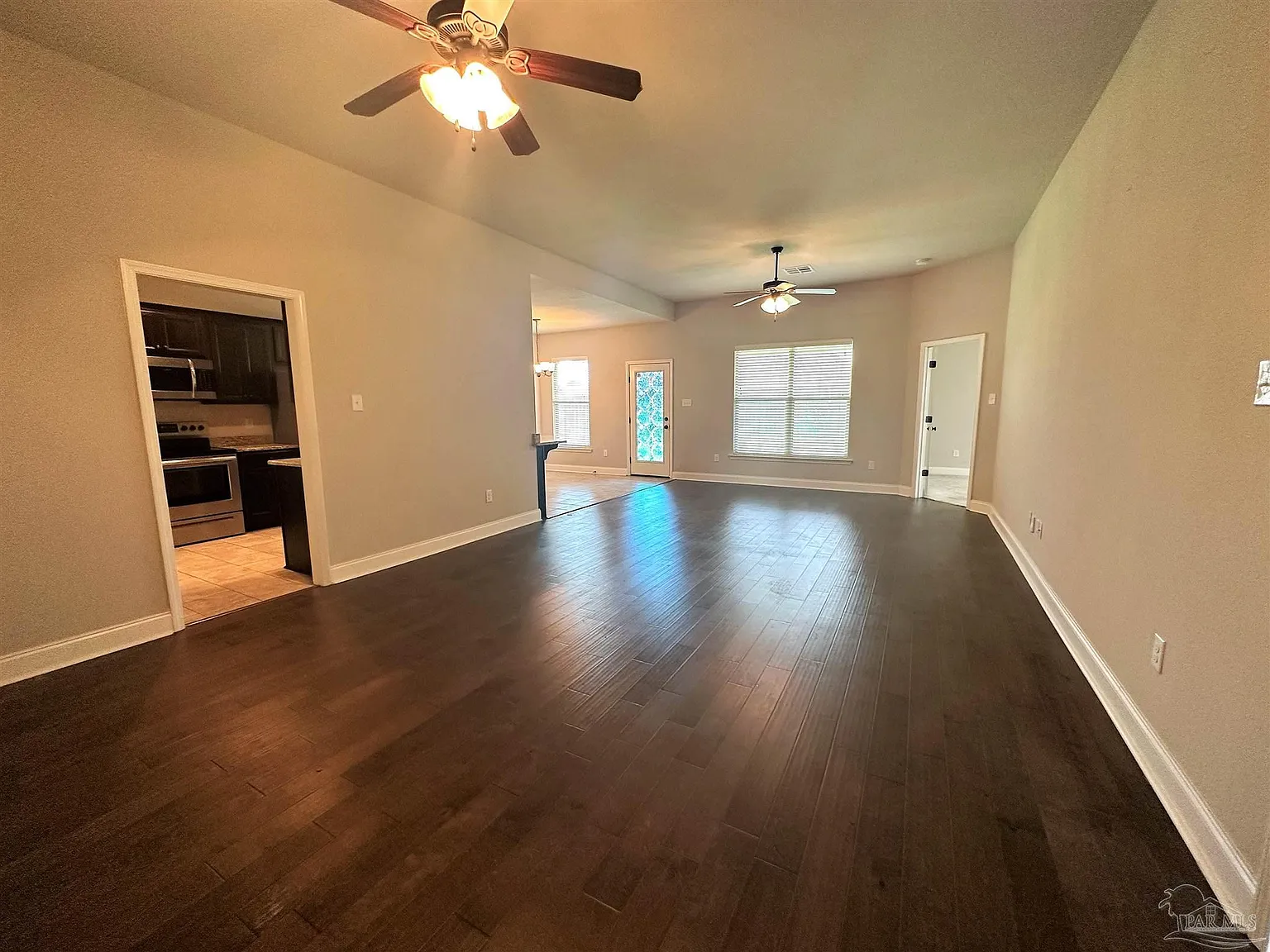 3 bed, 1685 sqft, $2,050 — Photo 2