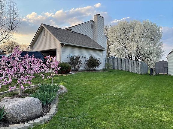 5th image of 8453 Southern Springs Dr