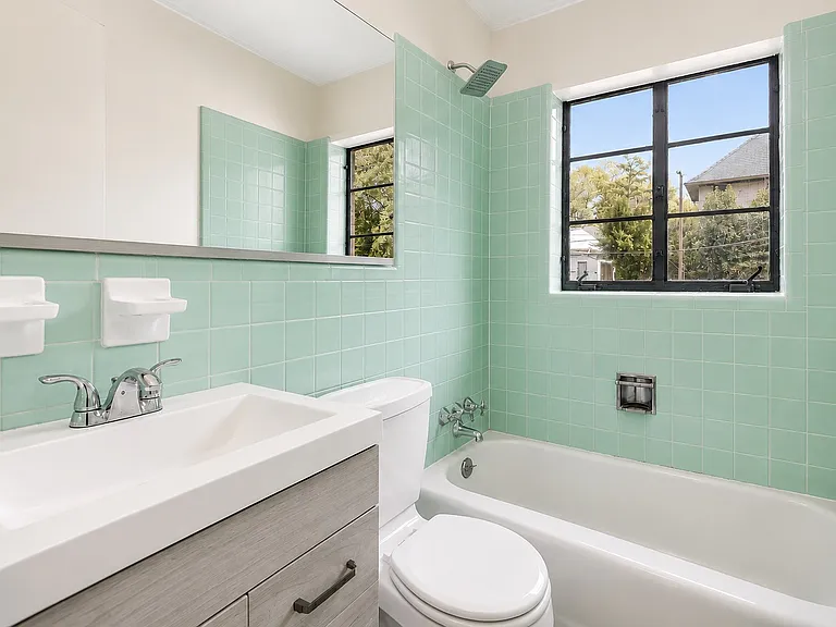 1221 S Kings Dr #1 — Photo 14