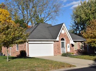 1247 Holiday Ln E, Brownsburg, IN 46112