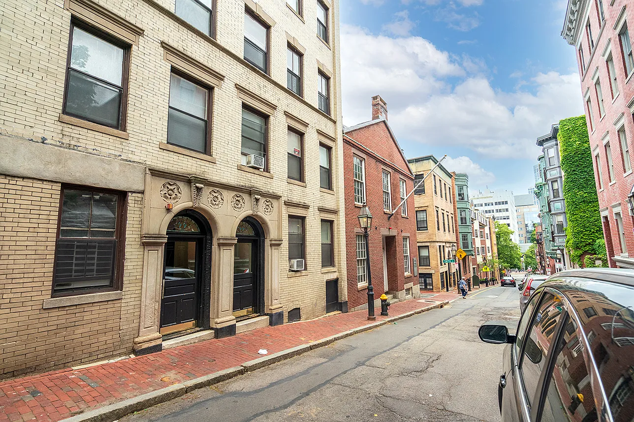 2 bed, 9999 sqft, $3,450 — Photo 2