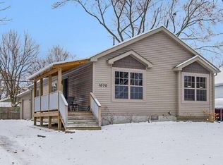 1070 Hawthorne Ave, Ypsilanti, MI 48198