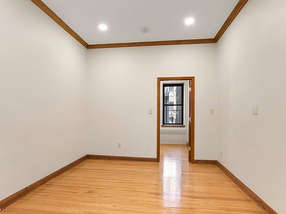 5th image of 121 E 10th St #2B