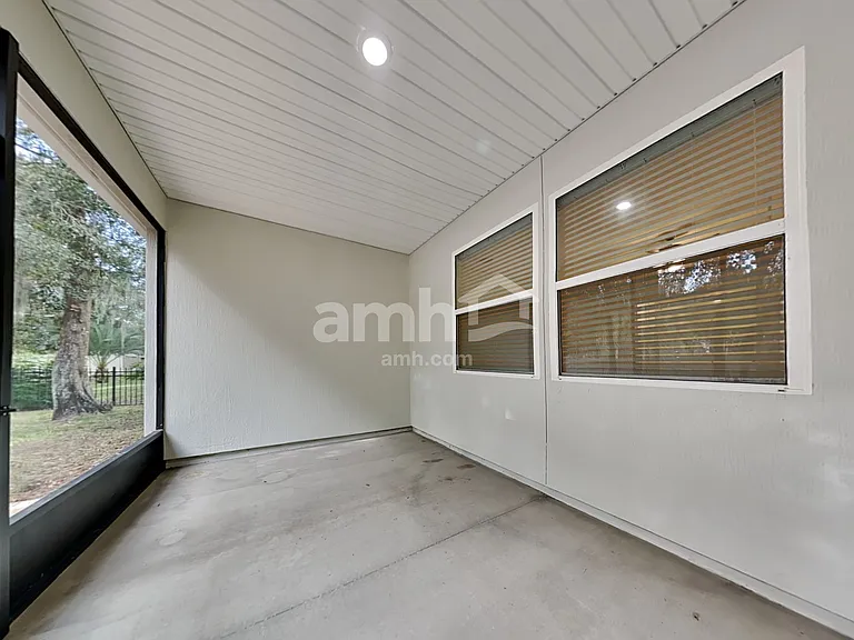 321 Gianna Way — Photo 23