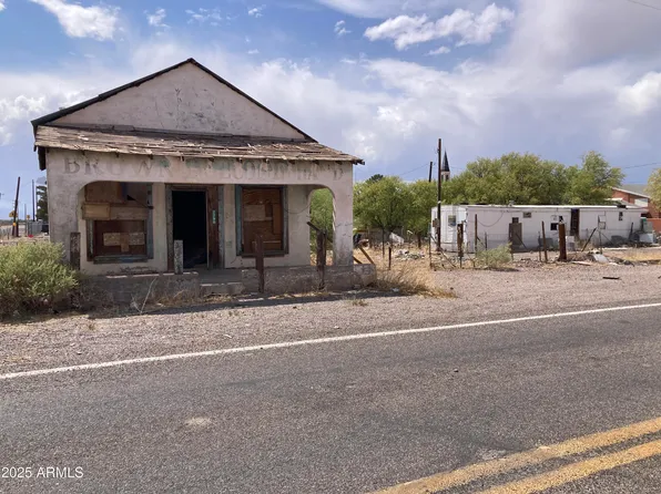 2272 S BOWIE Avenue, Solomon, AZ 85551