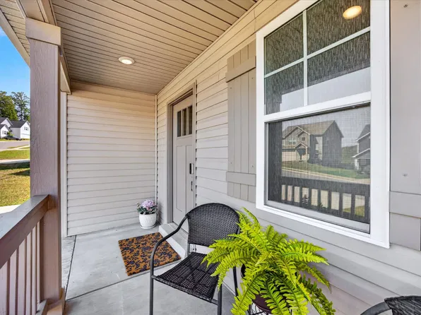 1070 Winesap Rd, Clarksville, TN 37040