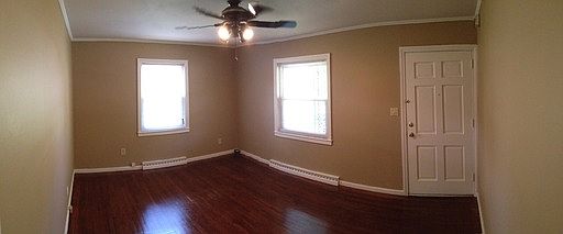 2nd image of 2842 Stockton St