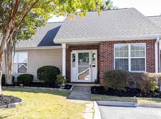 5 Enoree View Dr, Greer, SC 29650