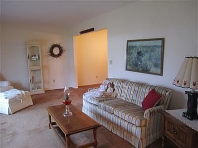 4th image of 905 Heathshire Dr