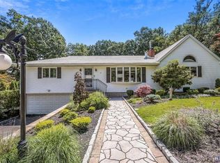 23 Skytop Rd, Cedar Grove, NJ 07009