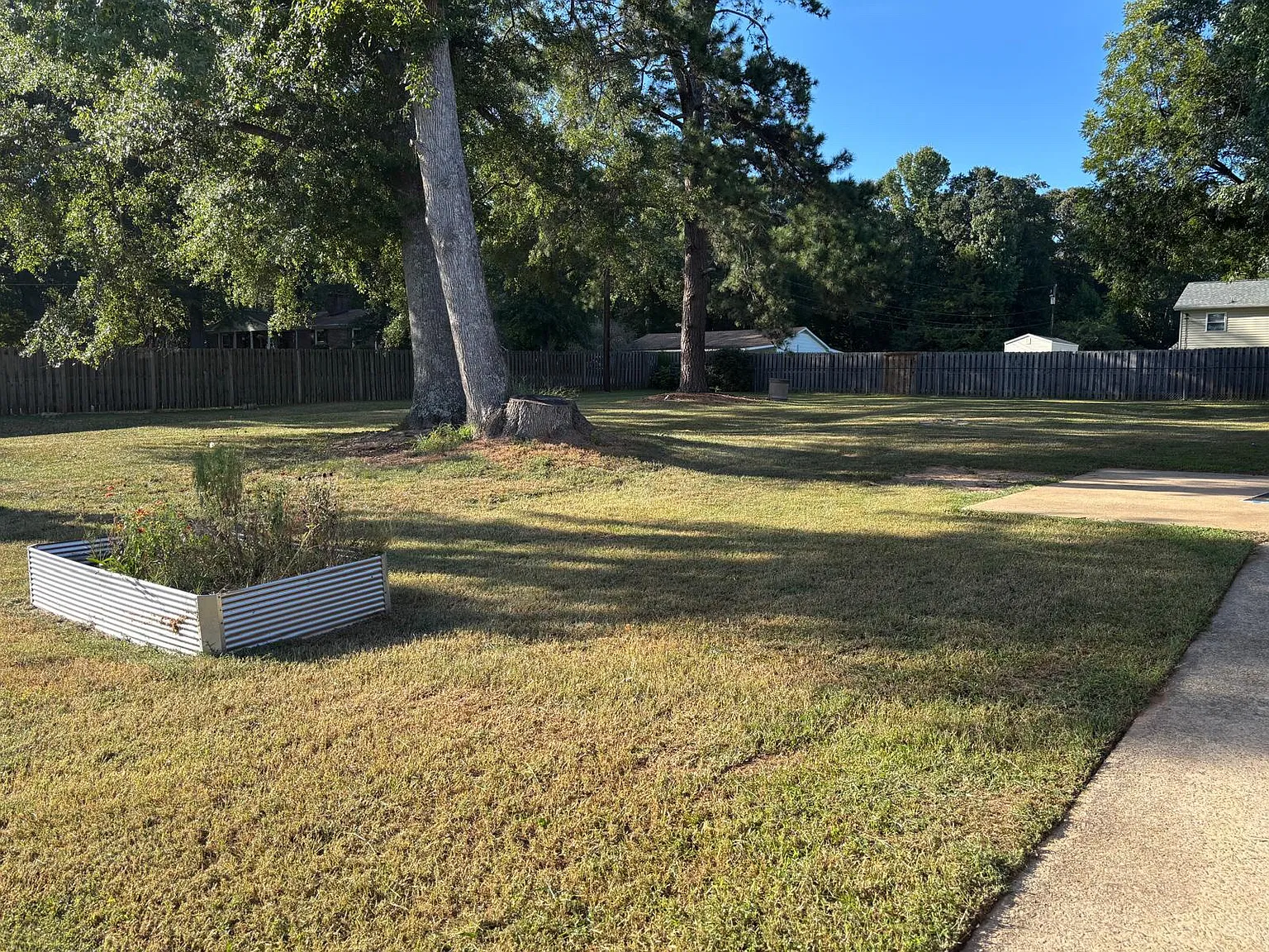 103 Shiloh Ln — Photo 3