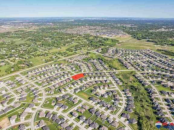 4th image of 9510 Fairbury Ln