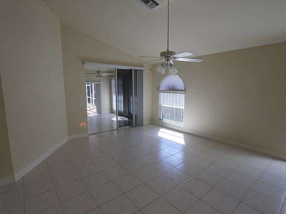4th image of 566 110th Ave N