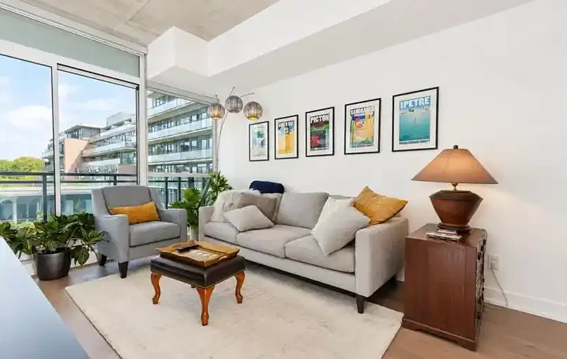 1190 Dundas St E #529