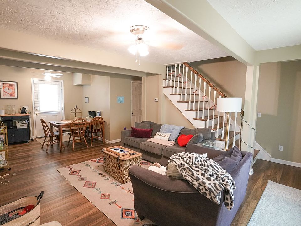 1st image of 633 Golfview Dr