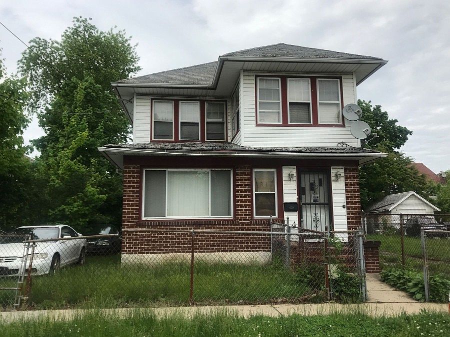 1st image of 21711 109th Ave