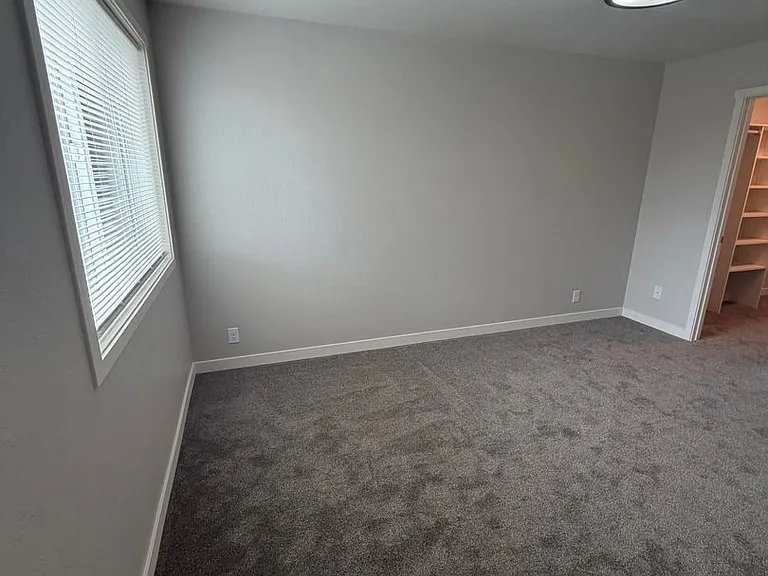 5664-5666 Glenridge Way #5668 — Photo 26