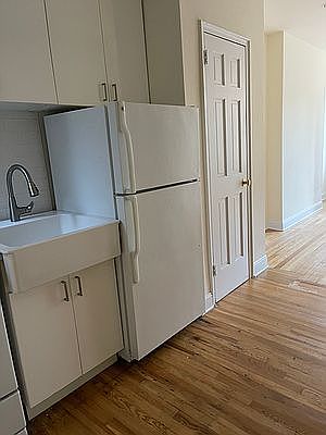 3rd image of 328 E 84th St #5W