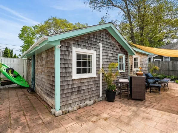 13 Woodland Cir #2, Wareham, MA 02571