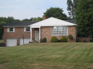 48615 Lakeview Cir, East Liverpool, OH 43920