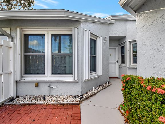 5th image of 12233 Country Greens Boulevard