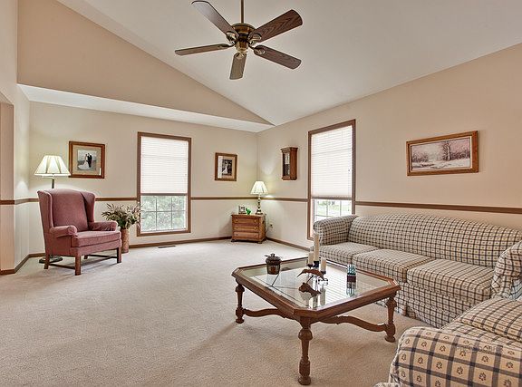 3rd image of 307 Seafarer Dr
