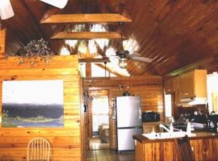 22 61st St, Yankeetown, FL 34498