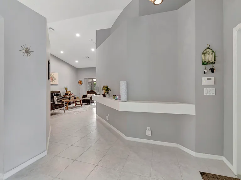 6129 Heliconia Rd — Photo 8