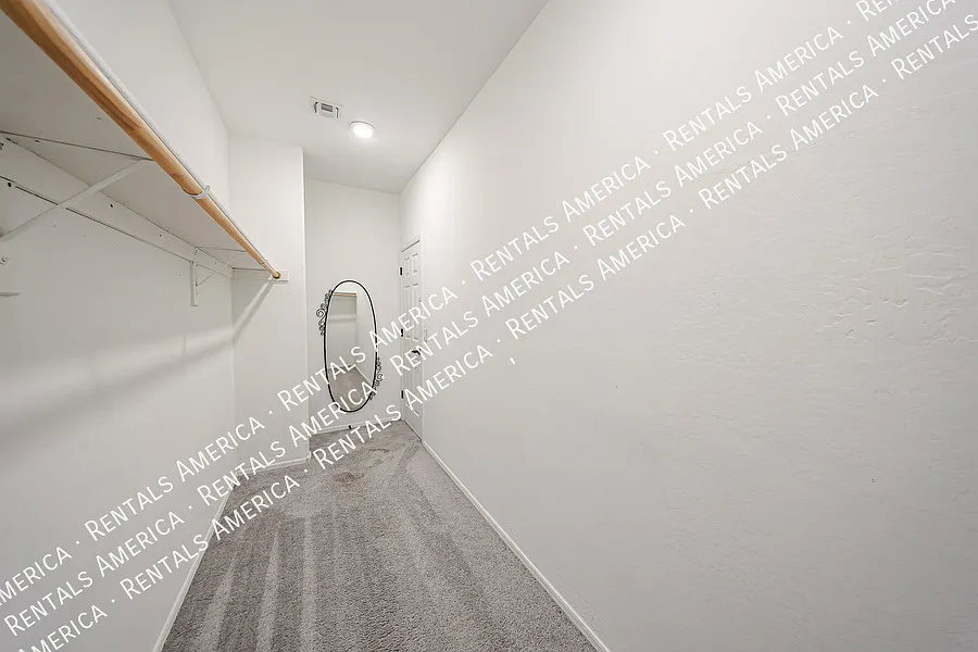 Move-In Special Two Weeks Free! — Photo 4