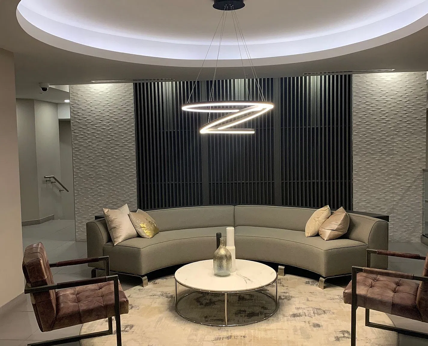 2 bed, $2,780 — Photo 2