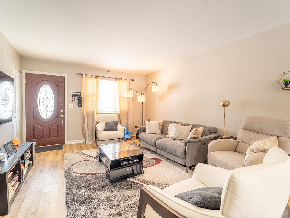 2617 Chesterhill Dr, Cincinnati, OH 45231 | Zillow