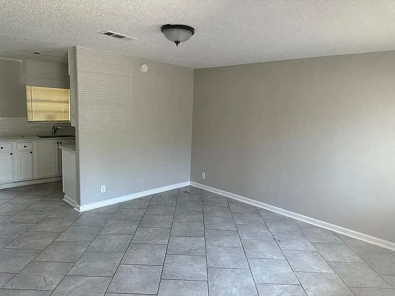 140 Mill St — Photo 13