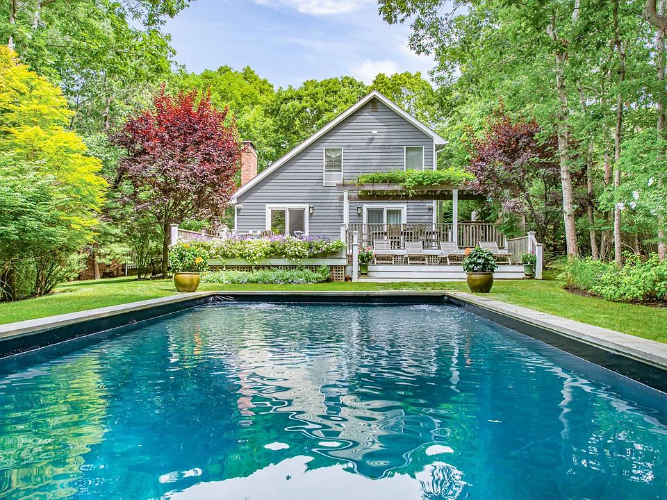 1st image of 14 Country Ln