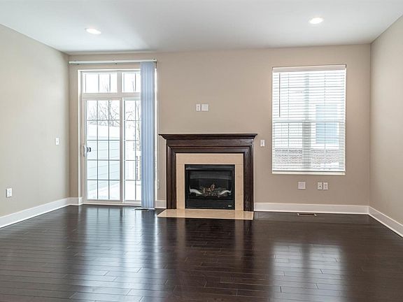 4th image of 2549 W Towne St #55