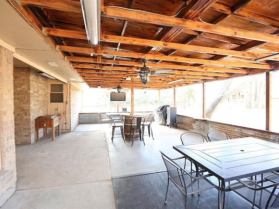 3rd image of 1153 Murls Lake Dr