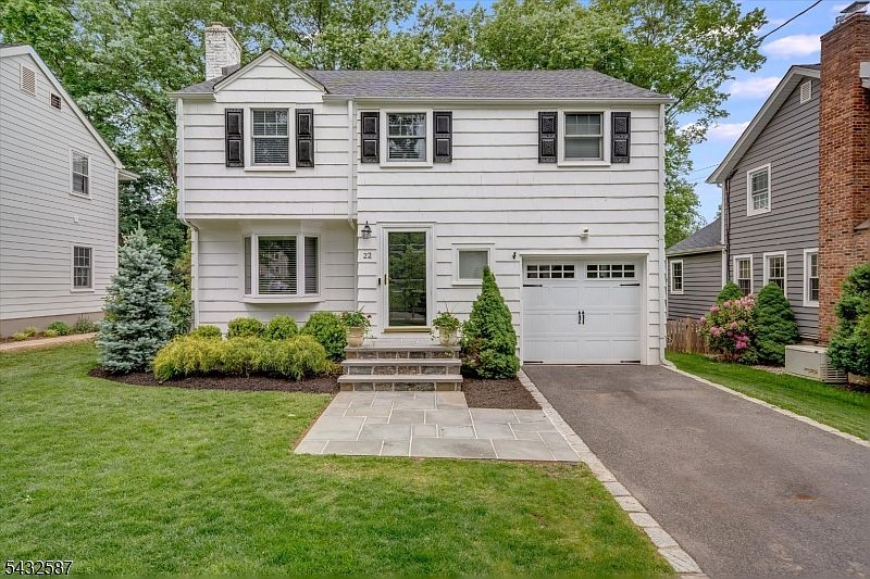 1st image of 22 Essex Rd