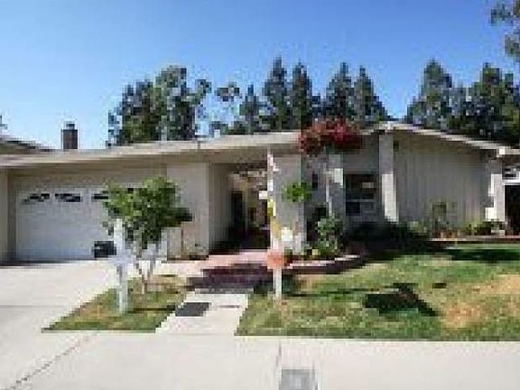 6437 E. Via Arboles